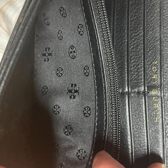 Tory Burch Black Pebbled Leather Continental Wallet with Whipstitch Trim - Picture 3 of 5